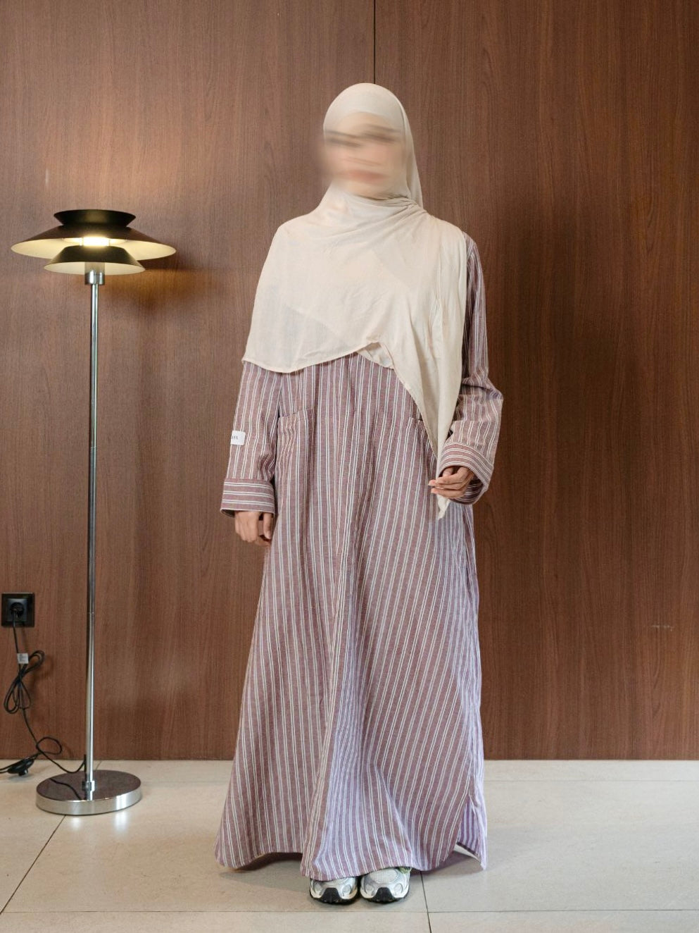 Linea Poised Abaya