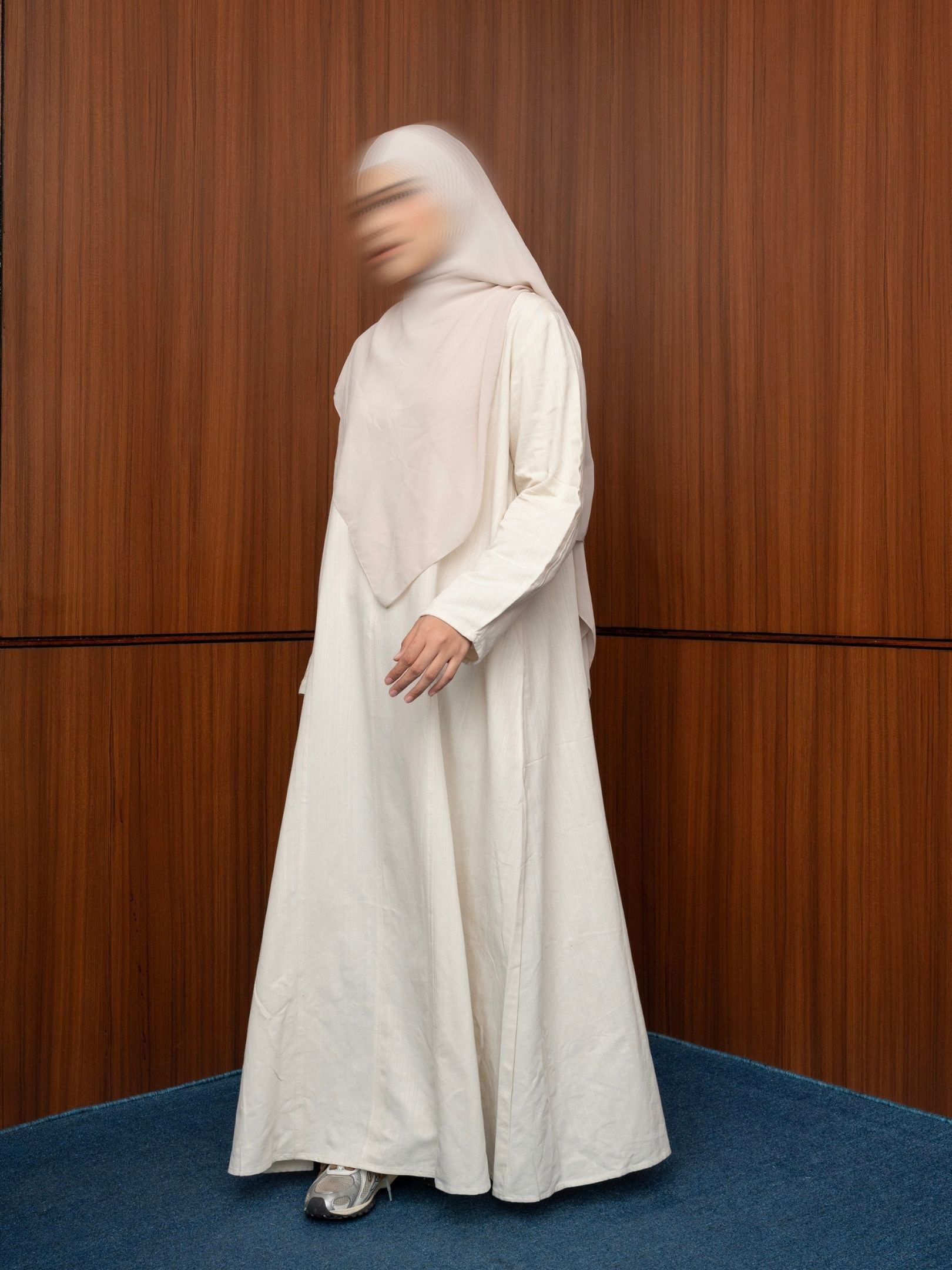 Repeat sleeve abaya