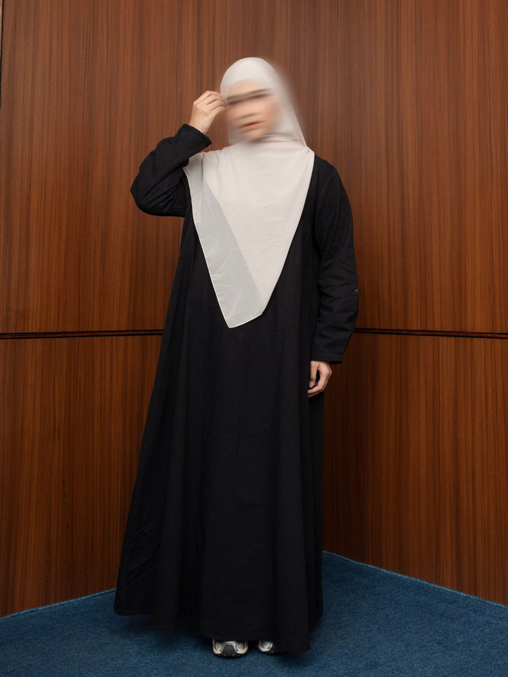 Repeat sleeve abaya