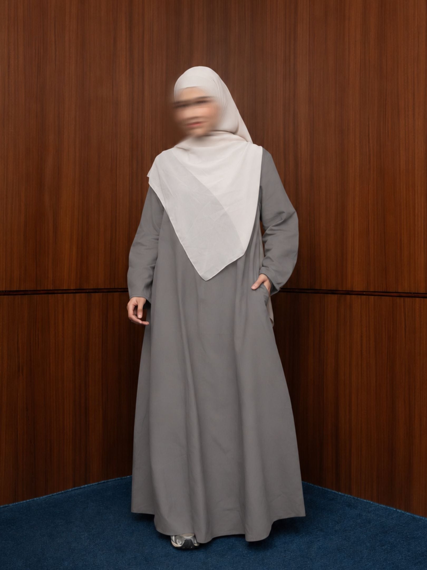Repeat sleeve abaya