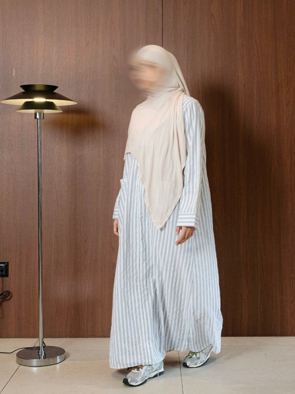 Linea Poised Abaya